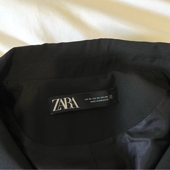 Zara Buttoned Waistcoat - Picture 11 of 11